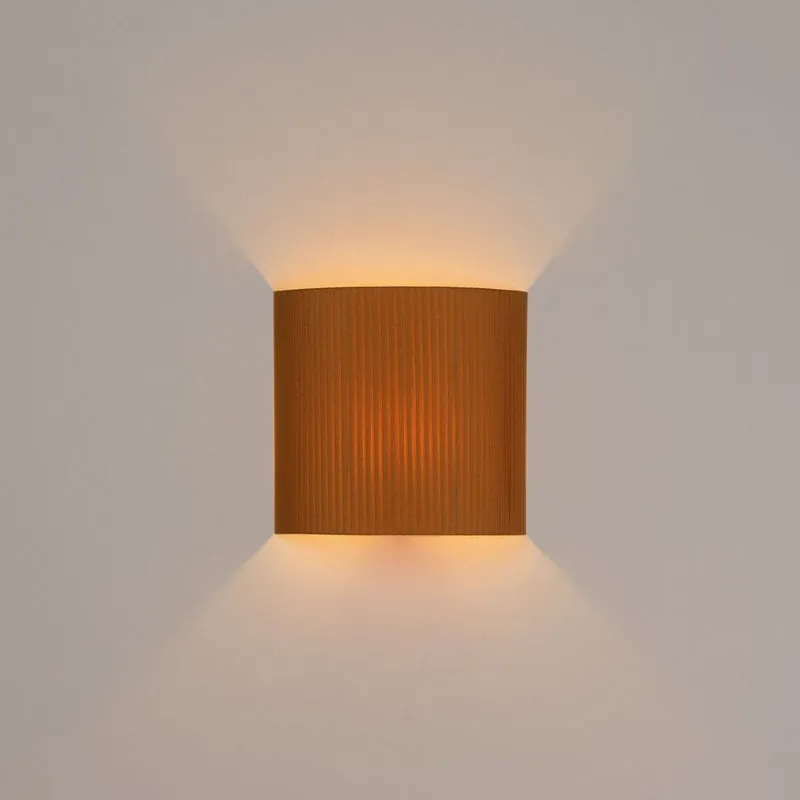 Santa & Cole Comodín Wall Lamp