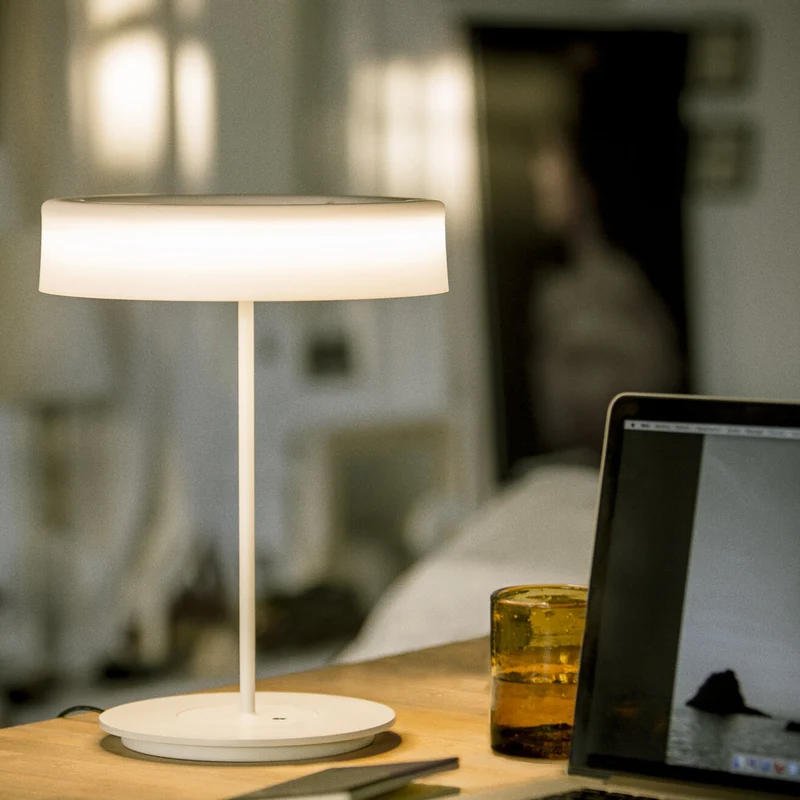 Santa & Cole Sin L Table Lamp