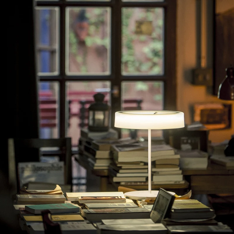 Santa & Cole Sin S Table Lamp