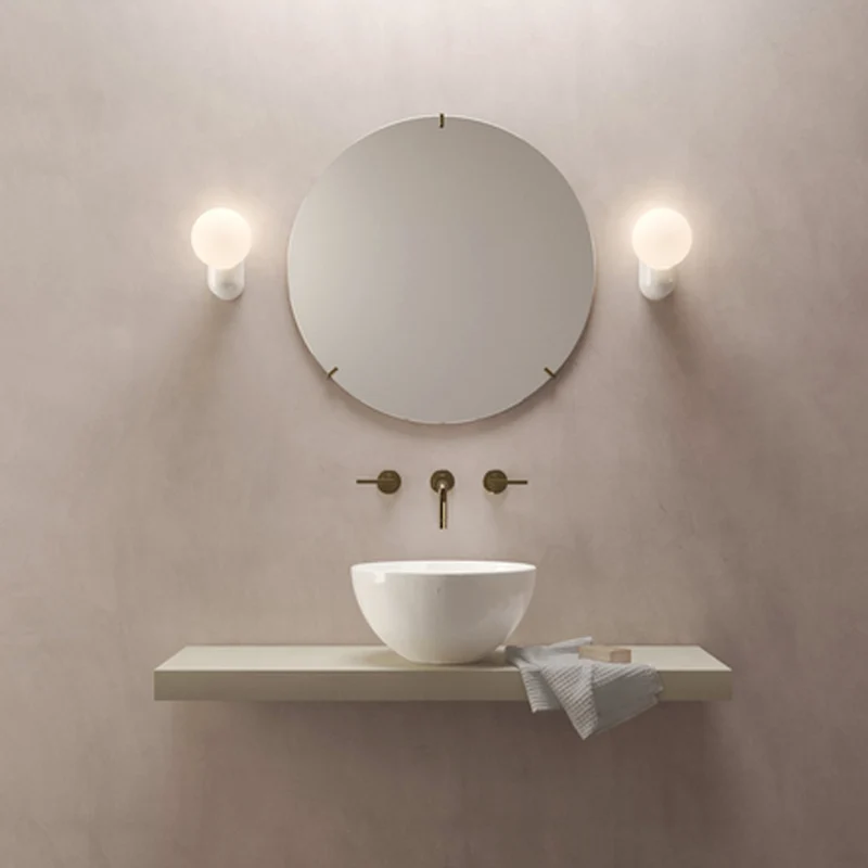 Astro Lyra Single Wall Lamp