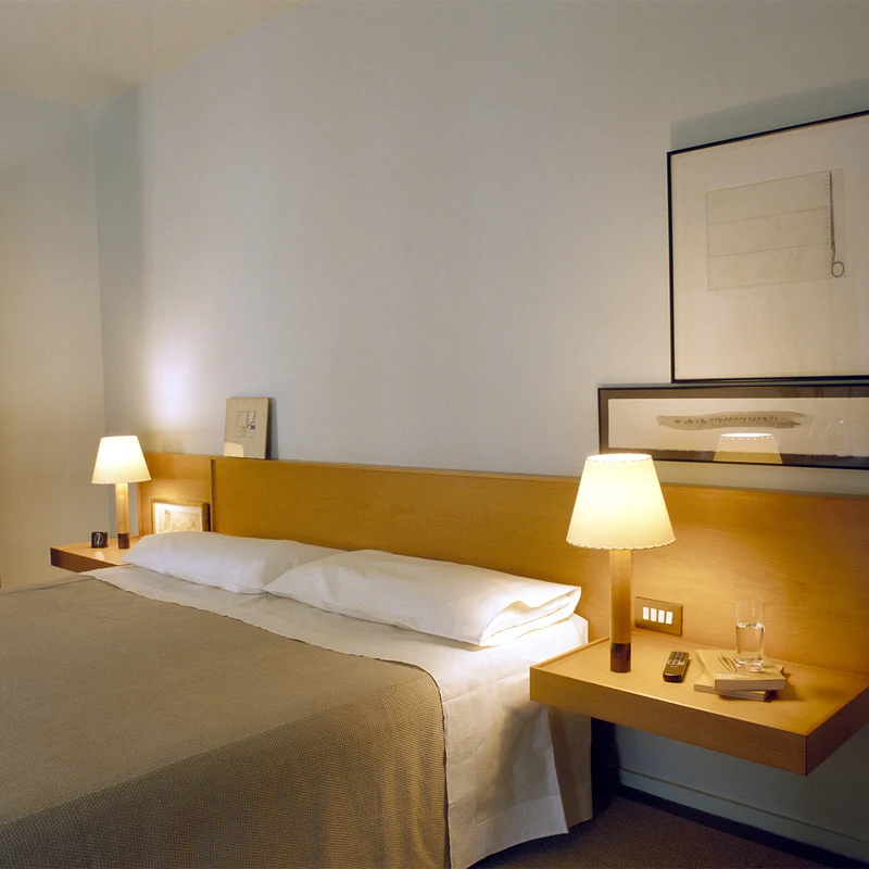 Santa & Cole Básica M1 Table Lamp