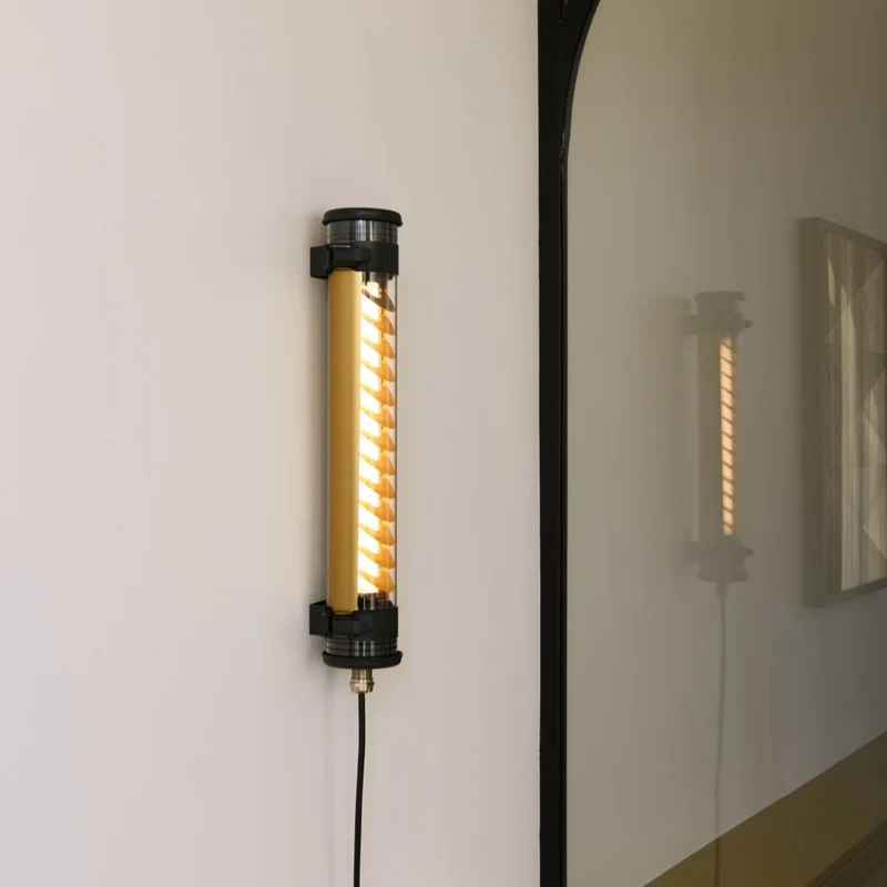 Sammode Elgar Push Plug-in Wall Lamp