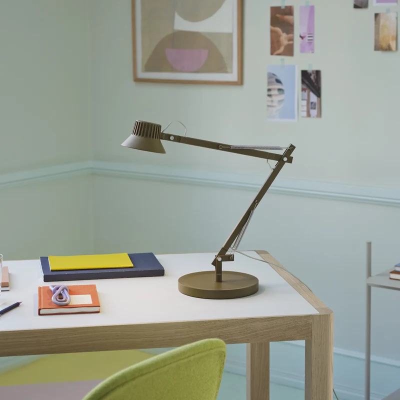 Muuto Dedicate Desk Lamp