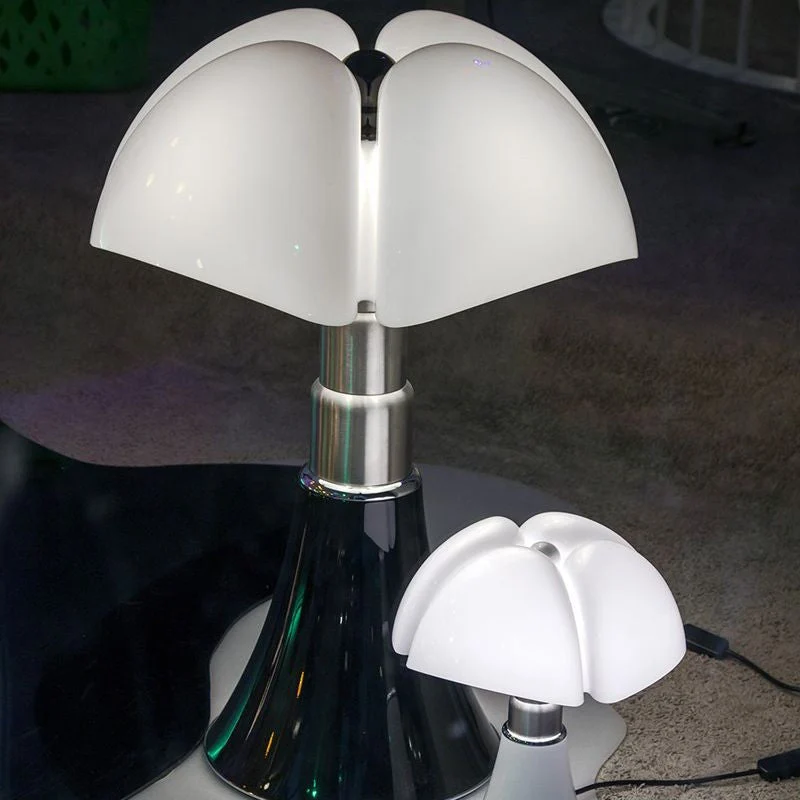 Martinelli Luce Pipistrello 620 LED Table Lamp