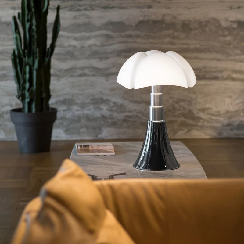 Martinelli Luce Pipistrello 620 Table Lamp