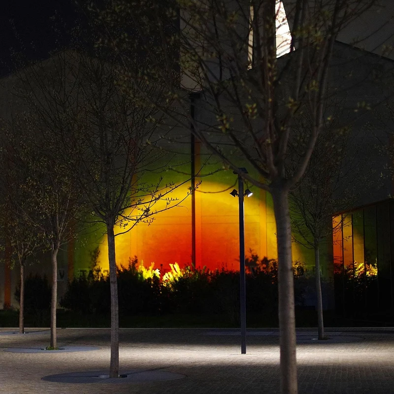 Halo Edition Halo Giga Outdoor Floor Lamp