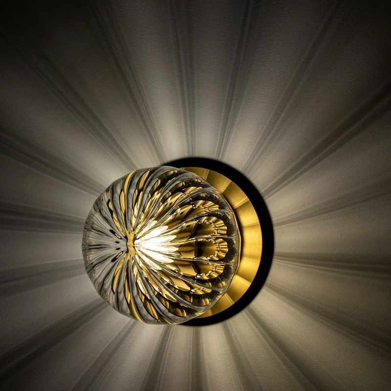 Schwung Pulsar Wall Lamp