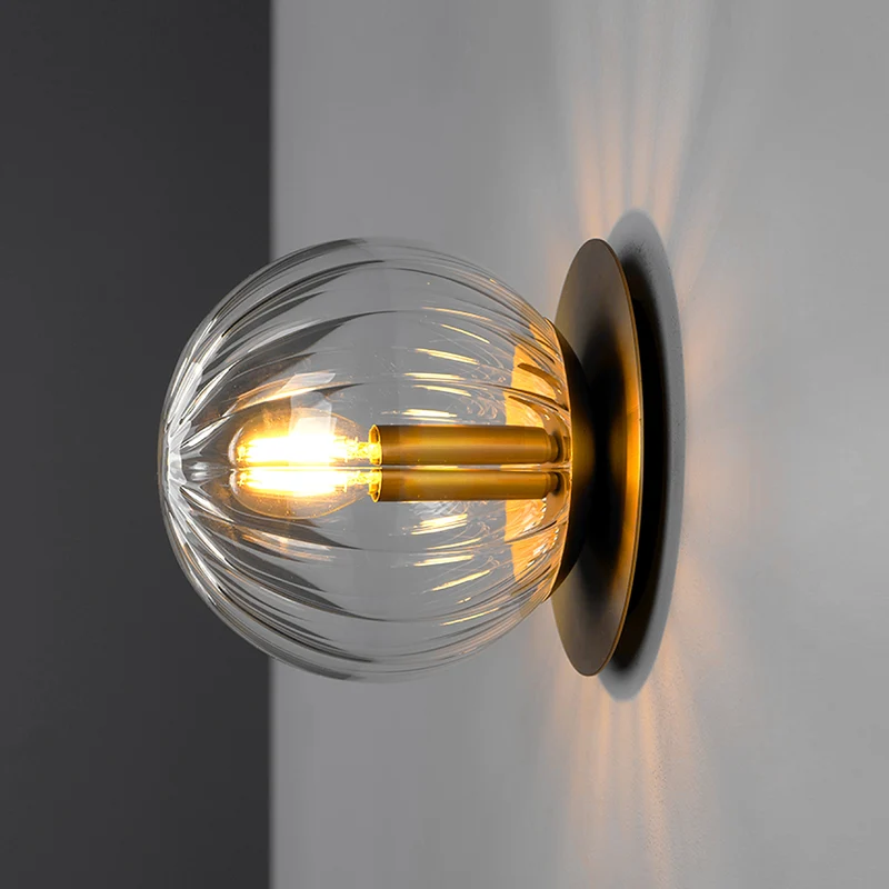 Schwung Pulsar Wall Lamp