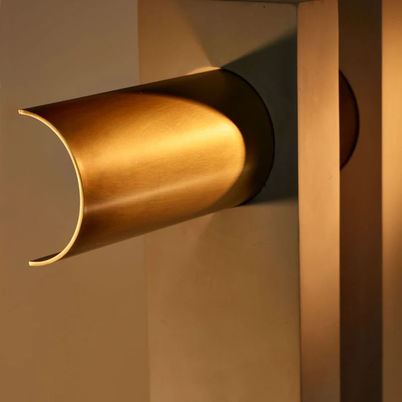 DCWéditions Pi Table Lamp