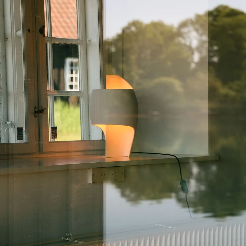 DCWéditions La Lampe B Table Lamp