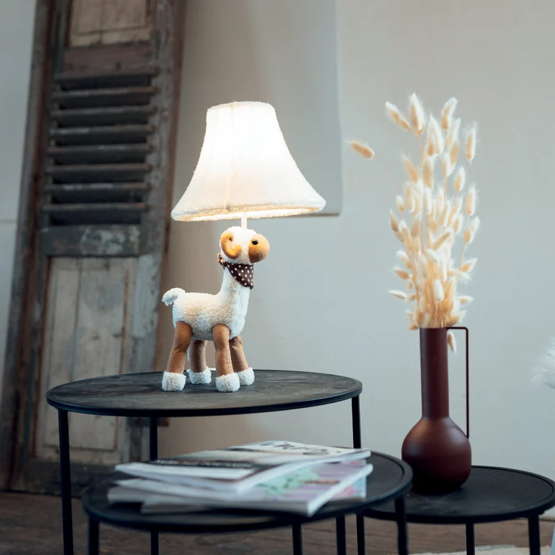 Happy Lamps Wolle Table Lamp
