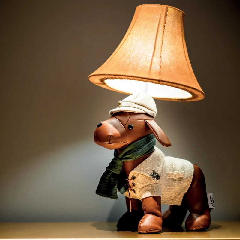 Happy Lamps Spike Table Lamp