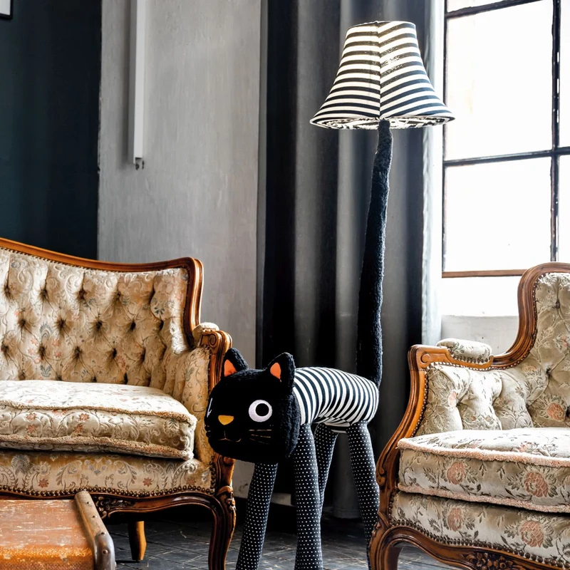 Happy Lamps Luna Floor Lamp
