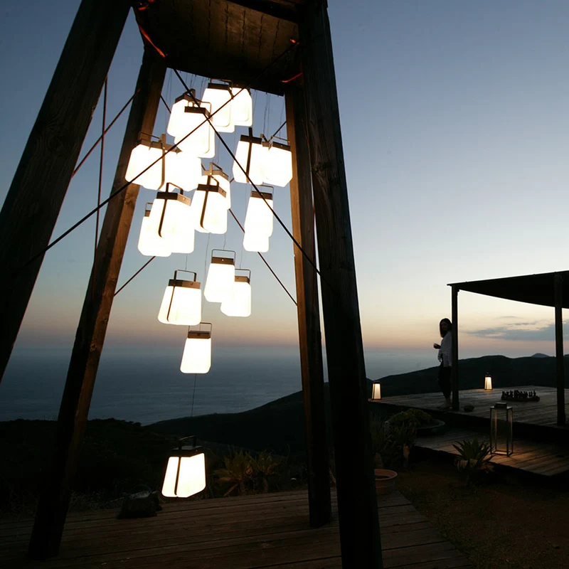 Les Jardins Bump Portable Solar Table Lamp