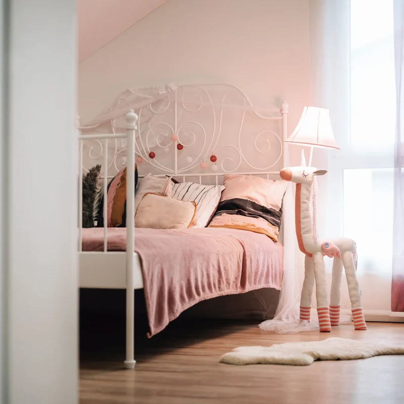 Happy Lamps Bonita Floor Lamp