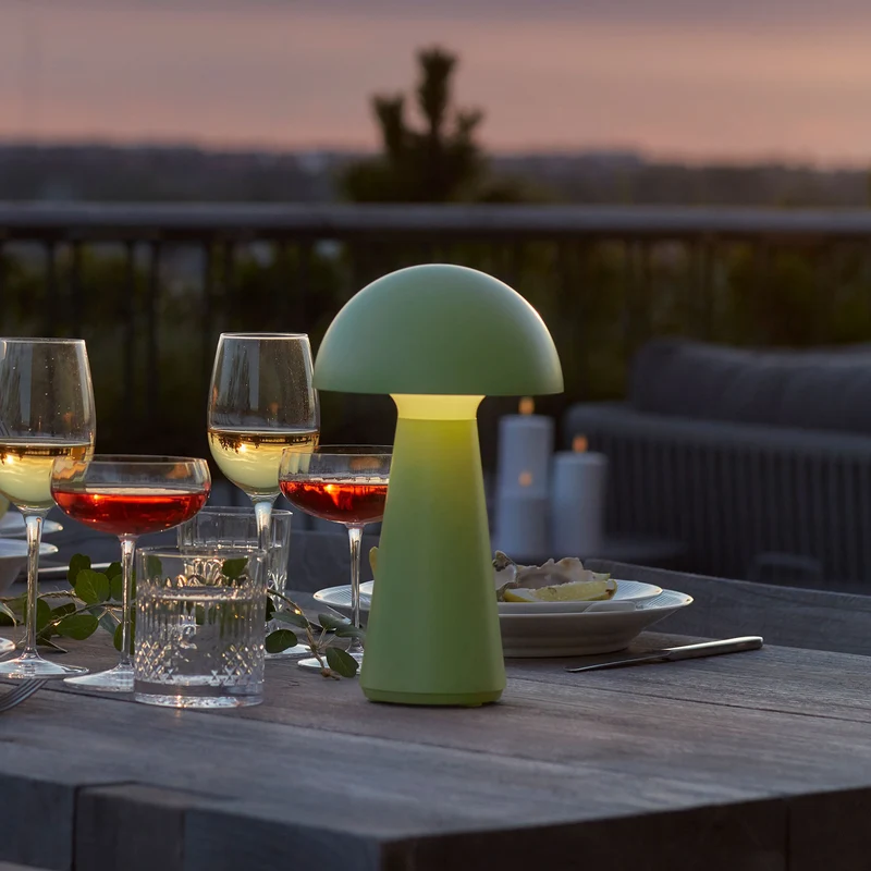 Sirius Sam Portable Lamp