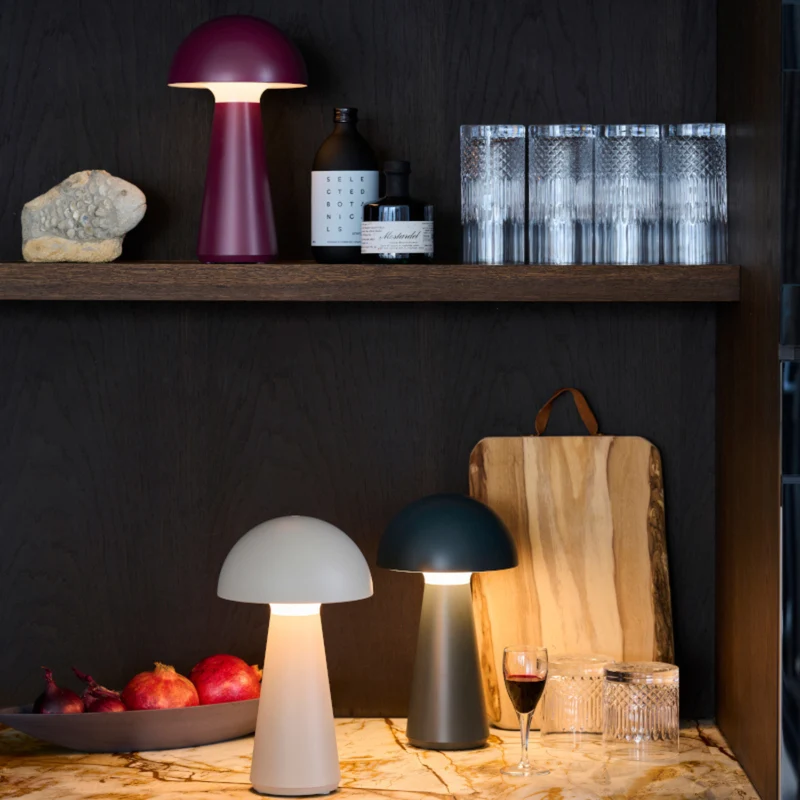 Sirius Sam Portable Lamp