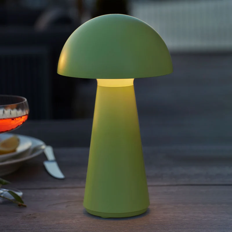 Sirius Sam Portable Lamp