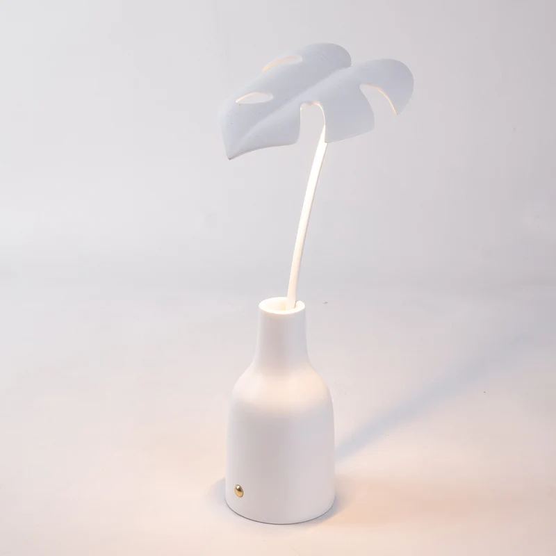 Seletti Leaf Light Table Lamp