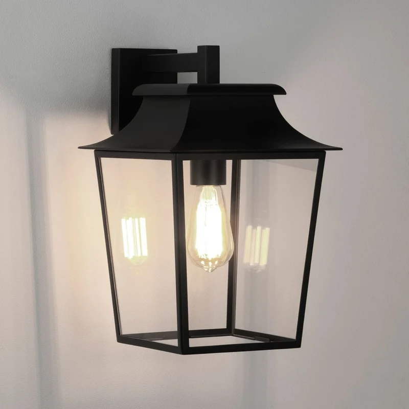 Astro Richmond Wall Lantern