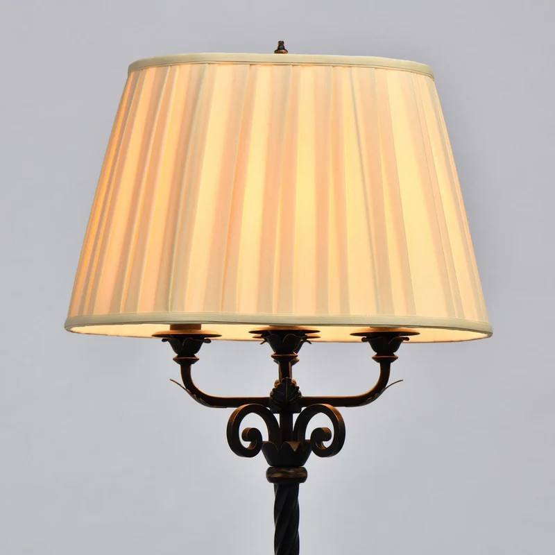 Lampadaire Beige