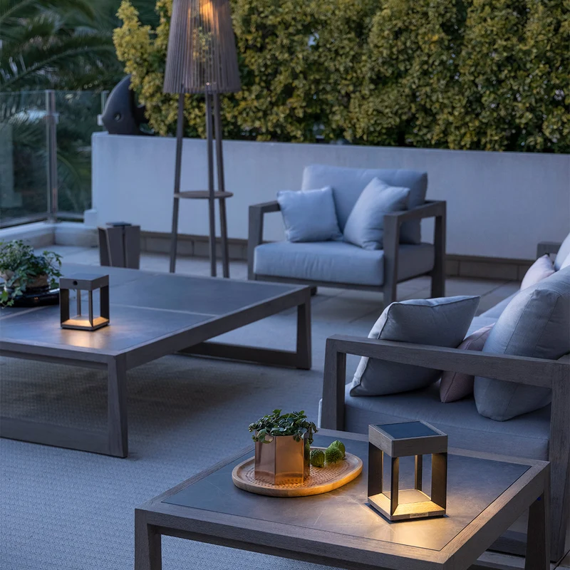 Les Jardins Teckalu Solar Table Lamp