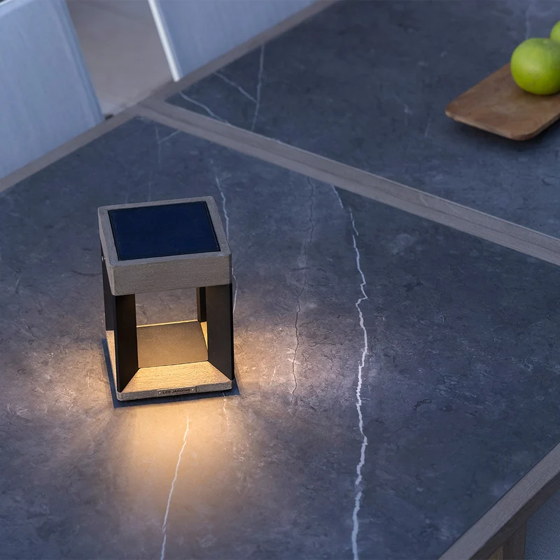 Les Jardins Teckalu Solar Table Lamp