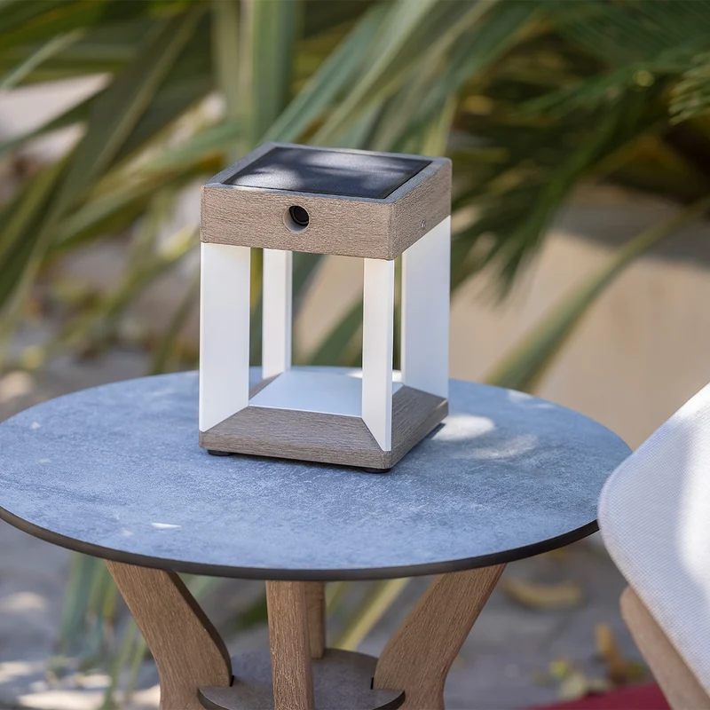 Les Jardins Teckalu Solar Table Lamp