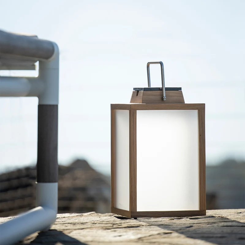 Les Jardins Tradition Solar Lantern