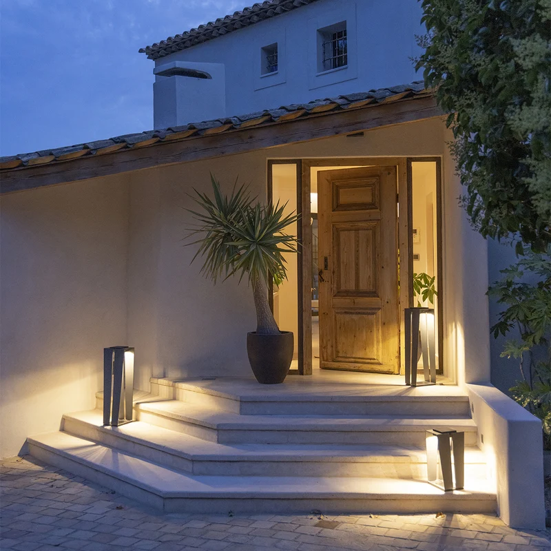 Les Jardins Skaal Solar Lantern