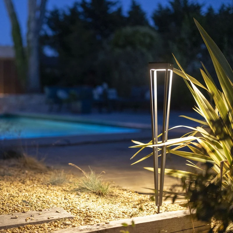 Les Jardins Tinka Solar Garden Torch with Spike