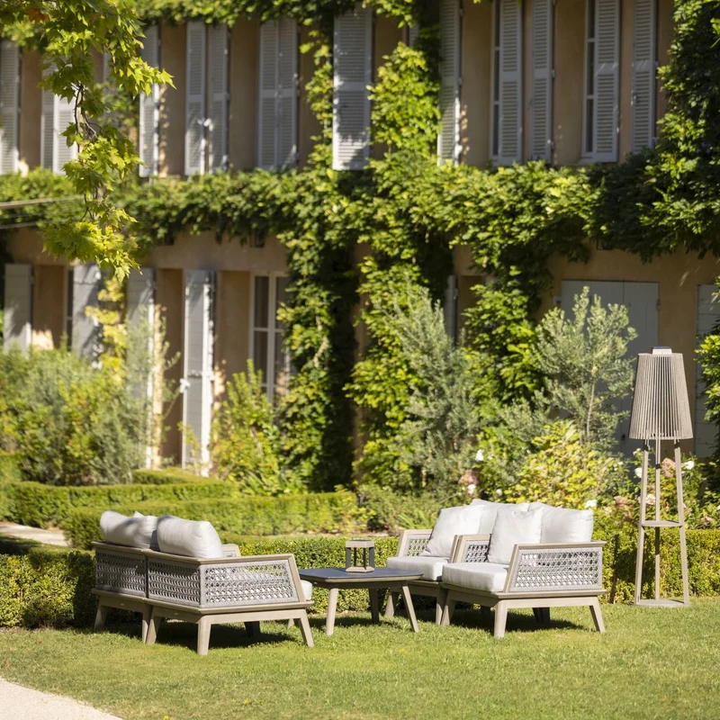 Les Jardins Tecka Solar Floor Lamp