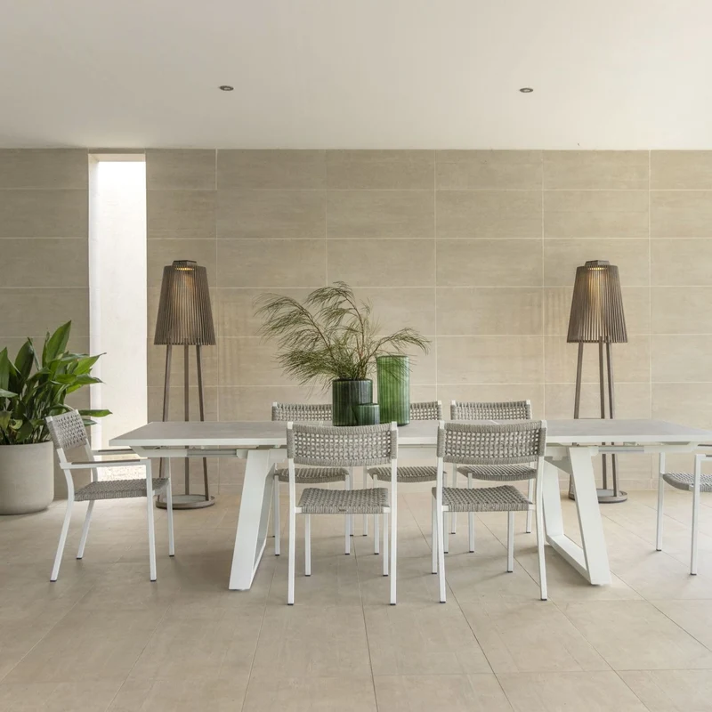Les Jardins Tecka Solar Floor Lamp