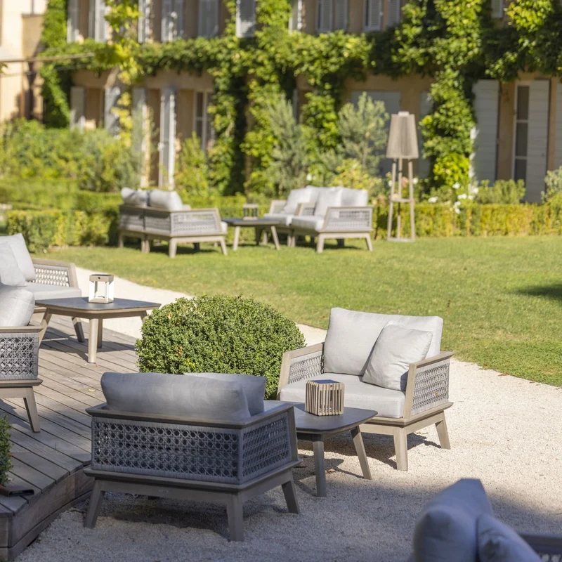 Les Jardins Verti Solar Table Lamp