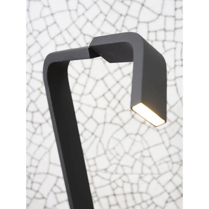 Lampadaire En Fer Forge Noir