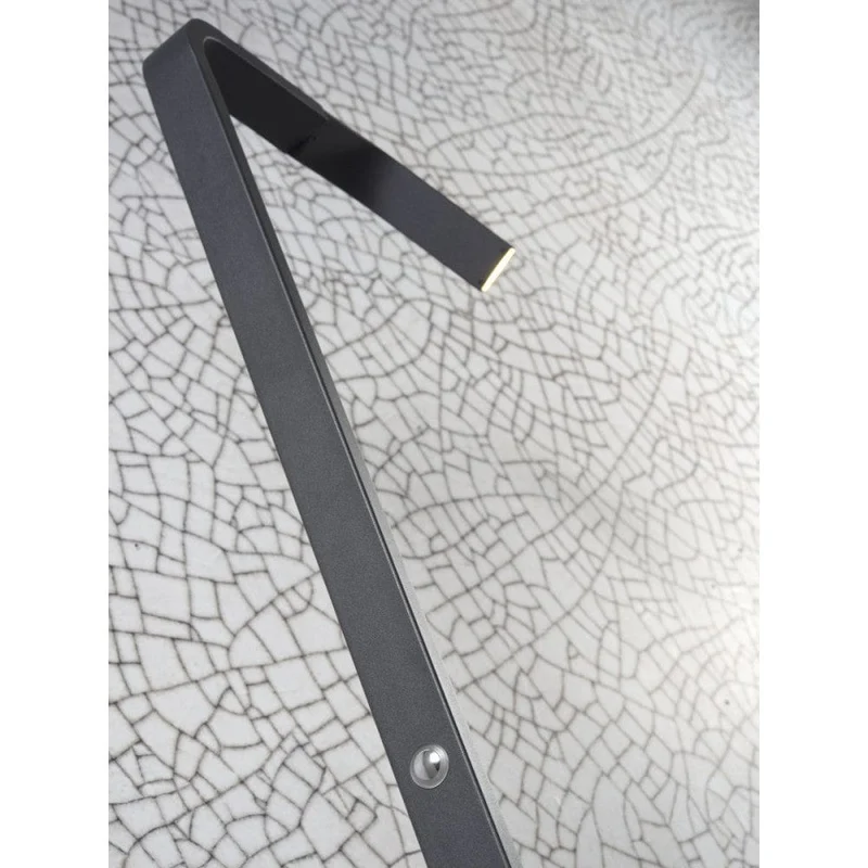 Lampadaire En Fer Forge Noir
