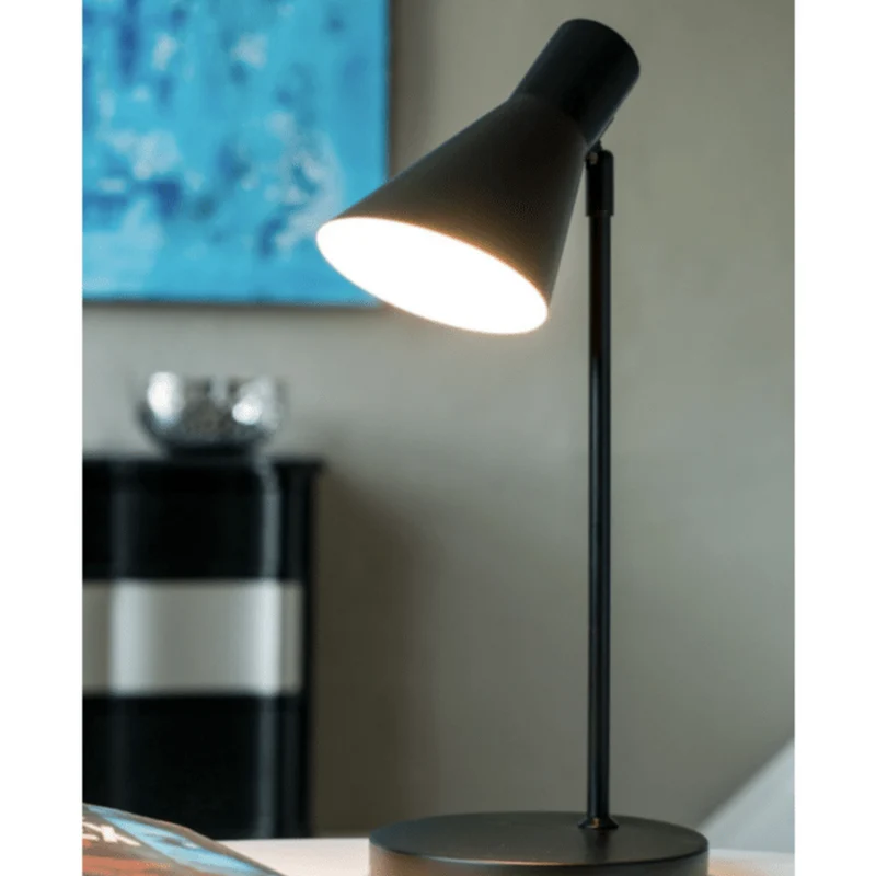 Lampe De Table Noire