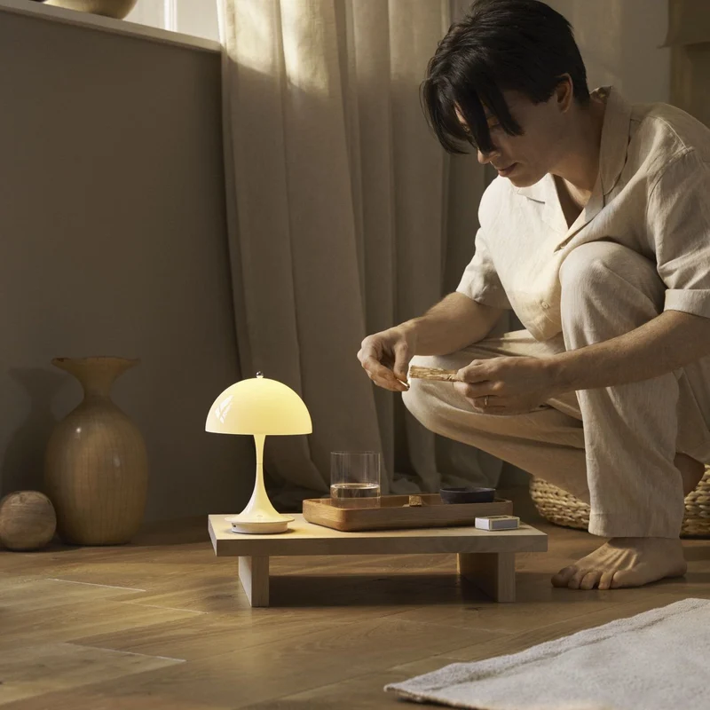 Louis Poulsen Panthella 160 Portable Lamp V3