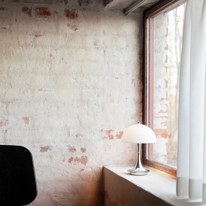Louis Poulsen Panthella 160 Portable Lamp V3
