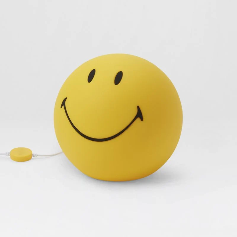 Mr Maria Smiley Star Light