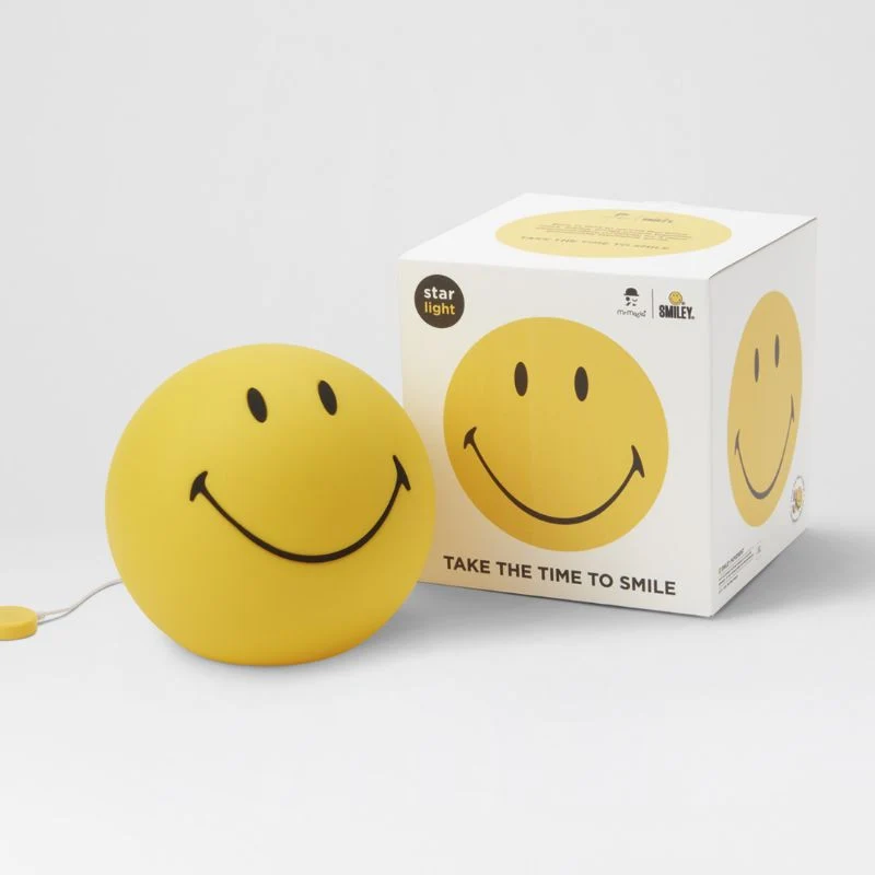 Mr Maria Smiley Star Light