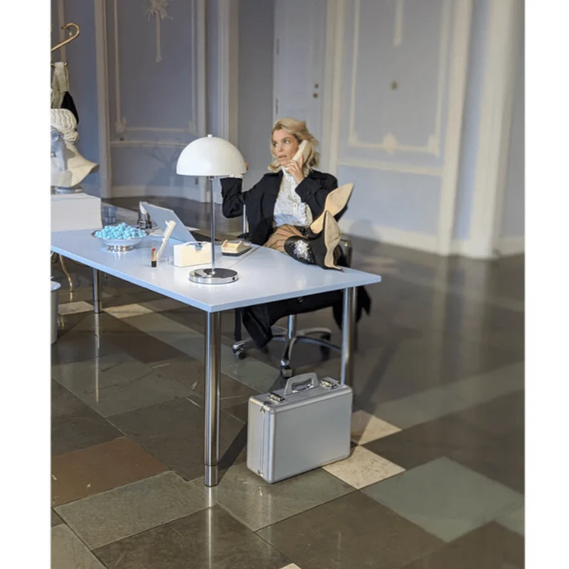 Lampe De Table Grise