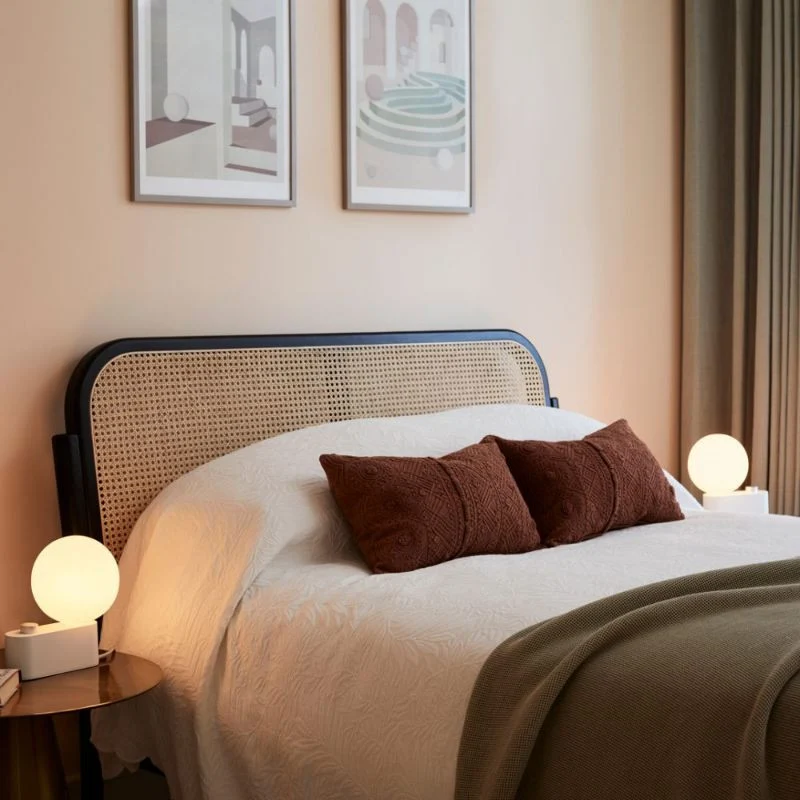 Tala Alumina Table Lamp