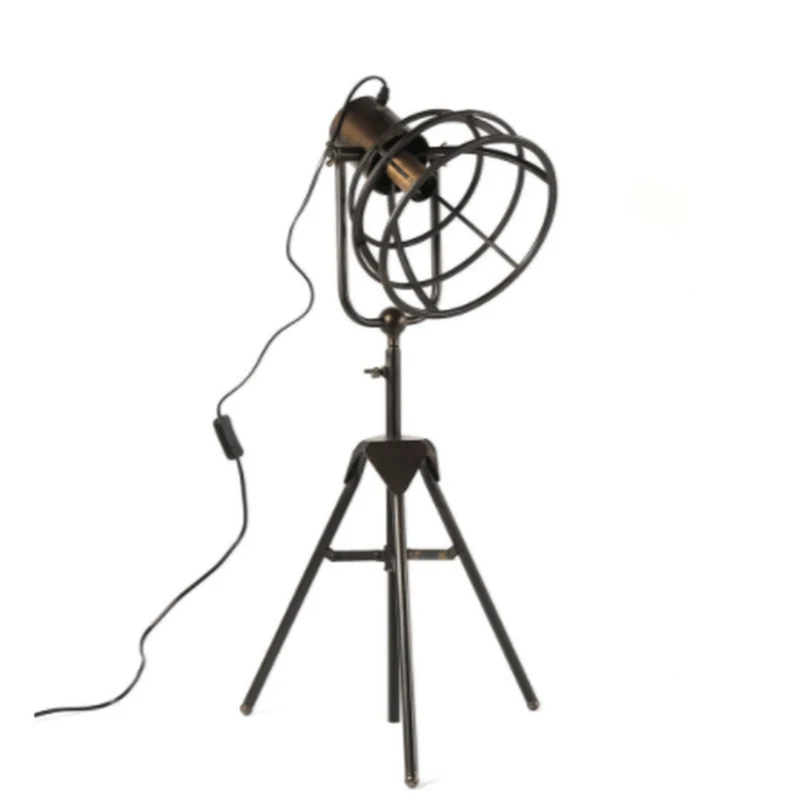 Lampadaire Metal