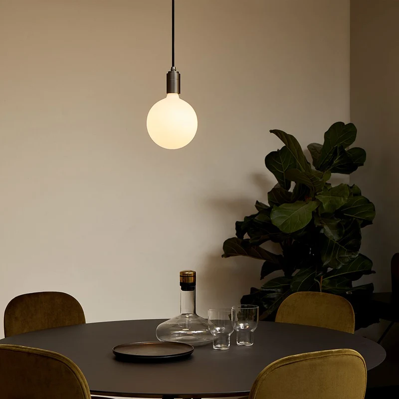 Tala Sphere IV E27 G150 Matte White - 680lm 2000K to 2800K - Dim to warm