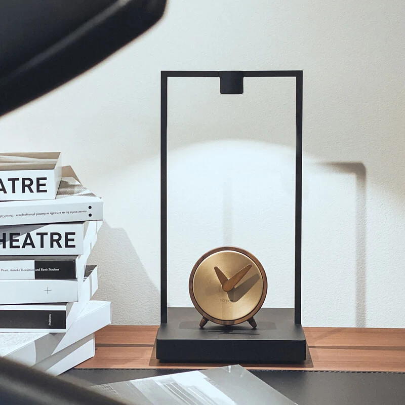 Nomon Atomo Sobremesa Clock