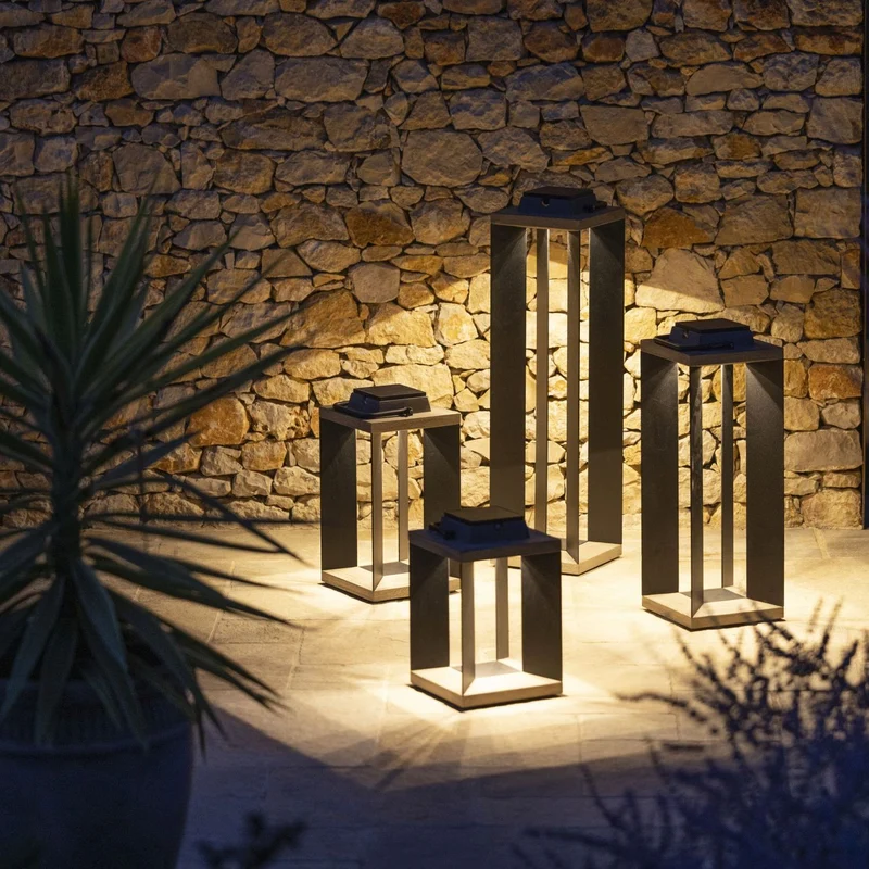 Les Jardins Teckalu Solar Lantern