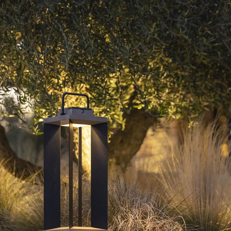 Les Jardins Teckalu Solar Lantern