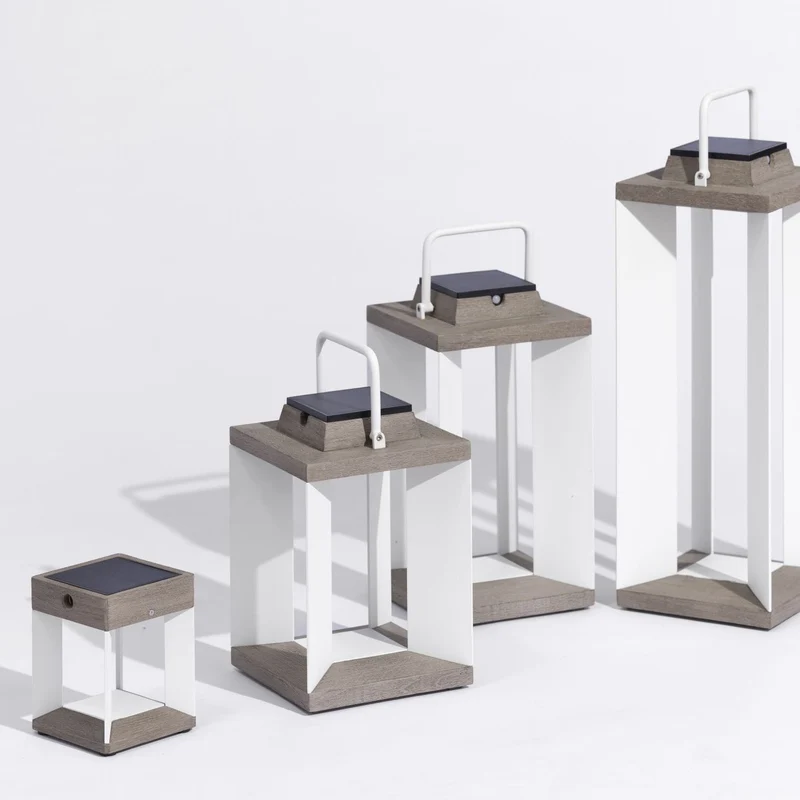 Les Jardins Teckalu Solar Lantern