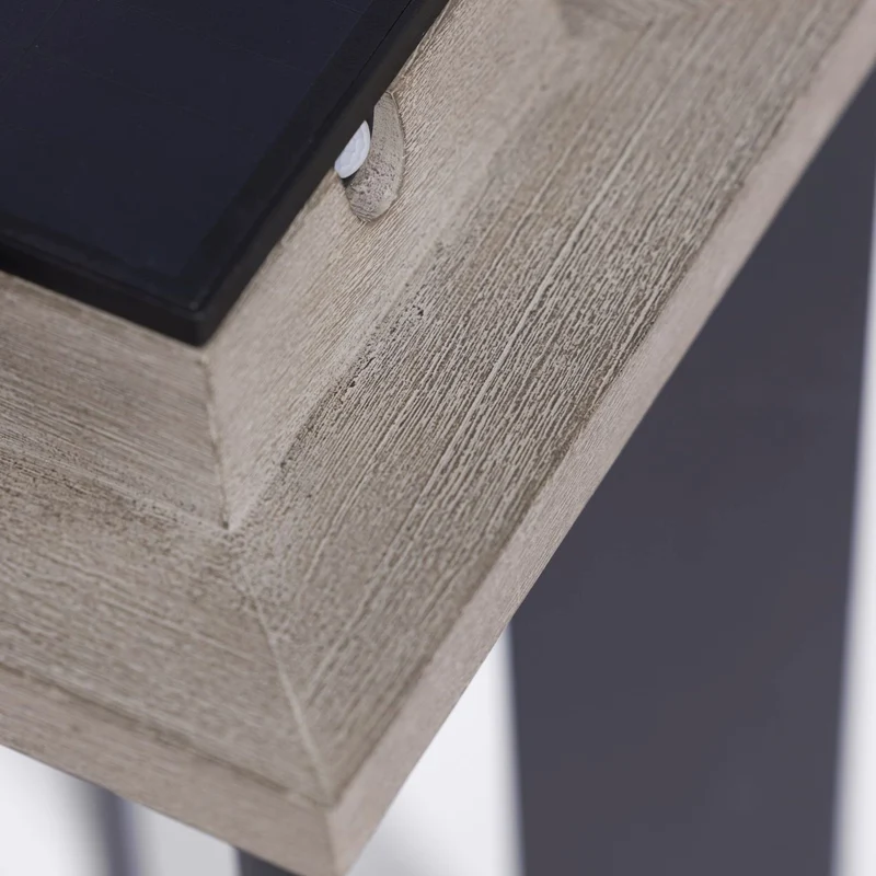 Les Jardins Teckalu Solar Lantern